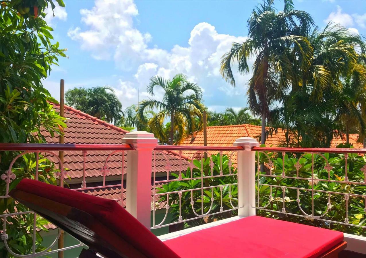 Brodie Rawai Resort Nai Harn Exterior photo